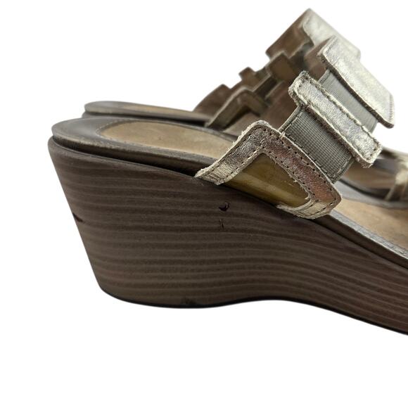 Naot Women Shoe Treasure Size 9 EUR 40 Wedge Heel Slide Sandal Gold Leather - Picture 2 of 13